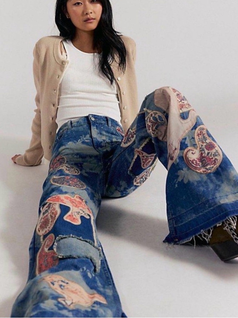 Free People / We the Free Flying High Patched Jeans / FREE BIRDS EMBROIDERED 32 - Picture 2 of 2